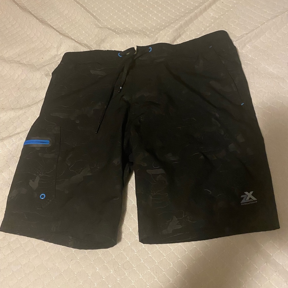 Men’s Swim shorts never worn